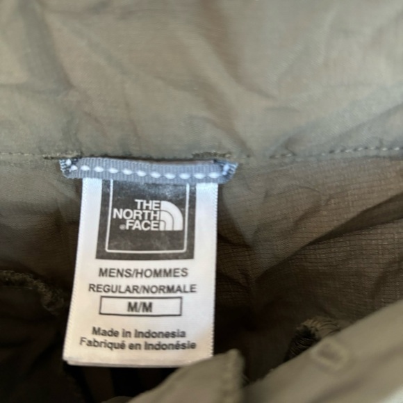 The North Face Green Cargo Shorts Size M - Picture 3 of 7